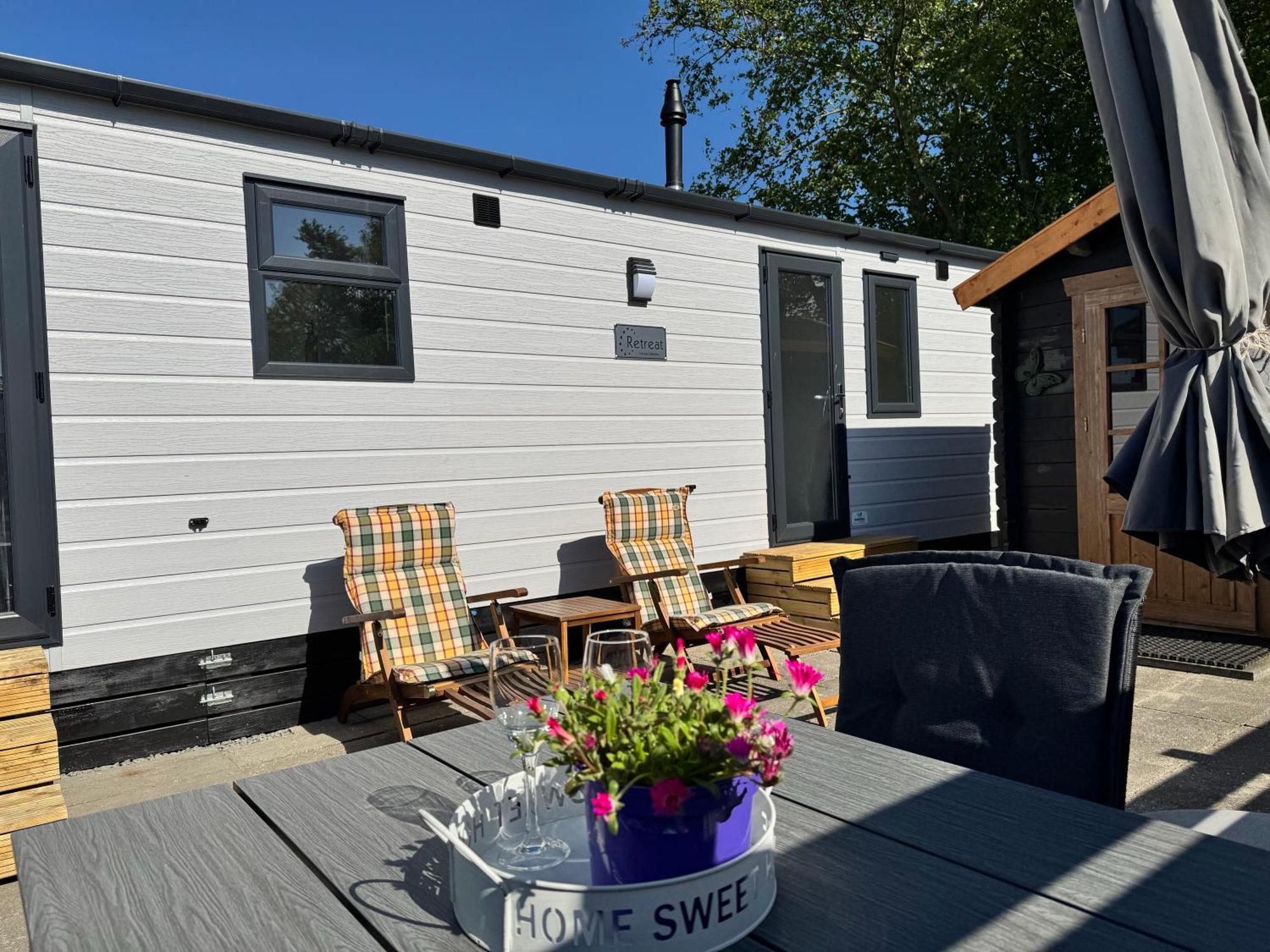 Prachtig Chalet Zonnestraal Westerland Bagian luar foto