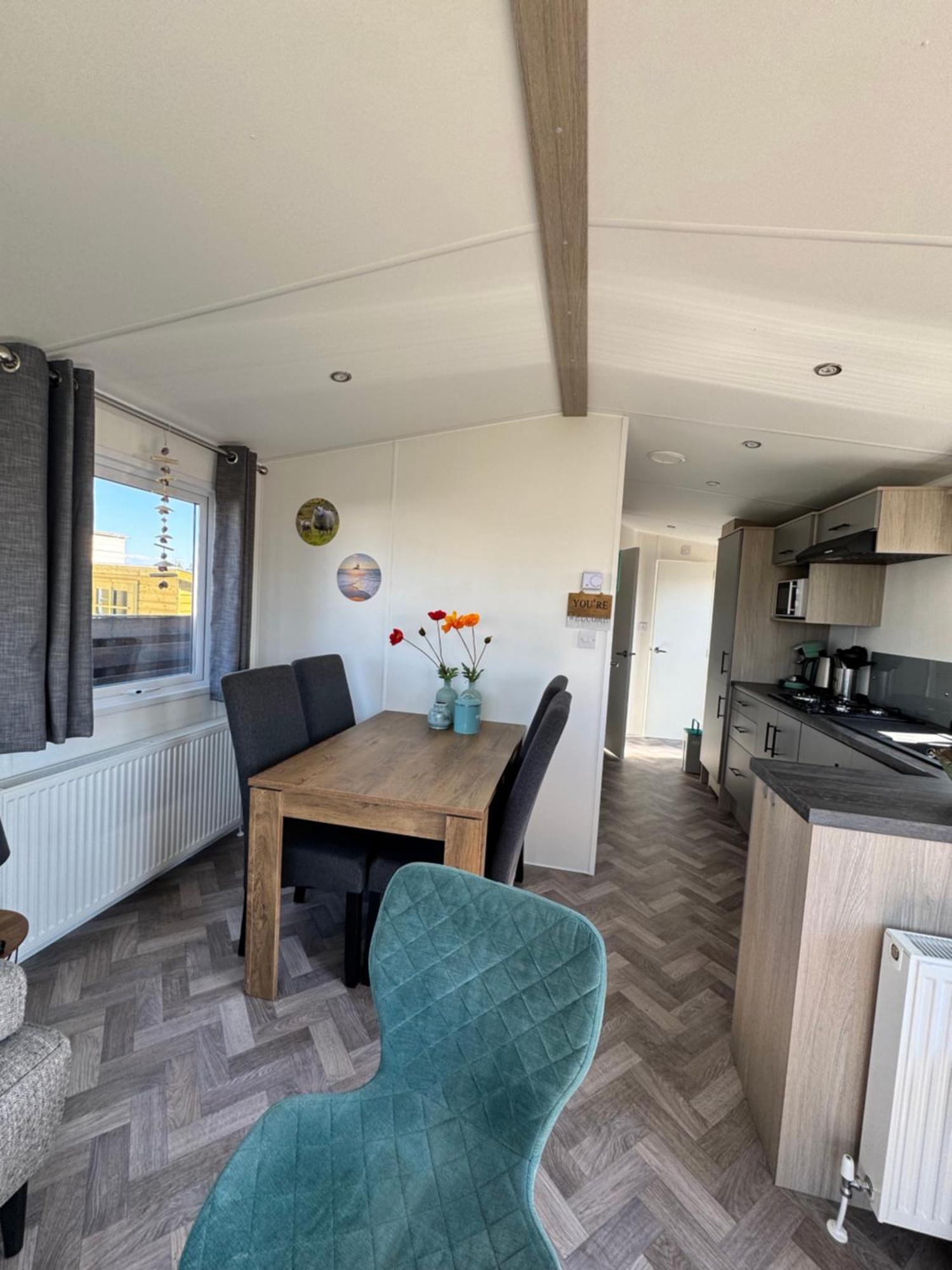 Prachtig Chalet Zonnestraal Westerland Bagian luar foto